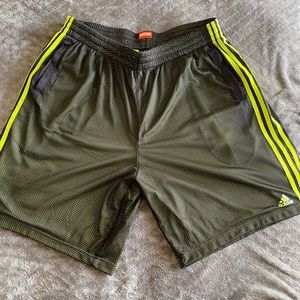 ADIDAS basketball shorts XXL